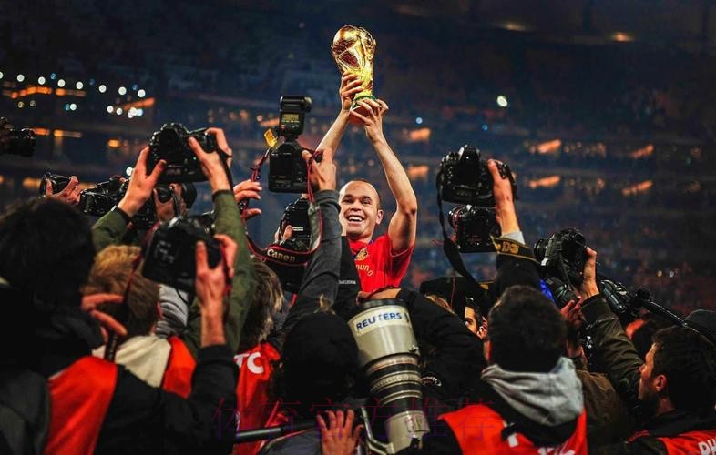 西班牙队着眼未来追求多样 忍痛弃老将